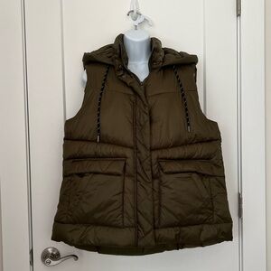 Zella Quilted Hooded Cocoon Vest